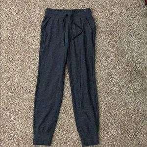 Size 4 Lululemon joggers